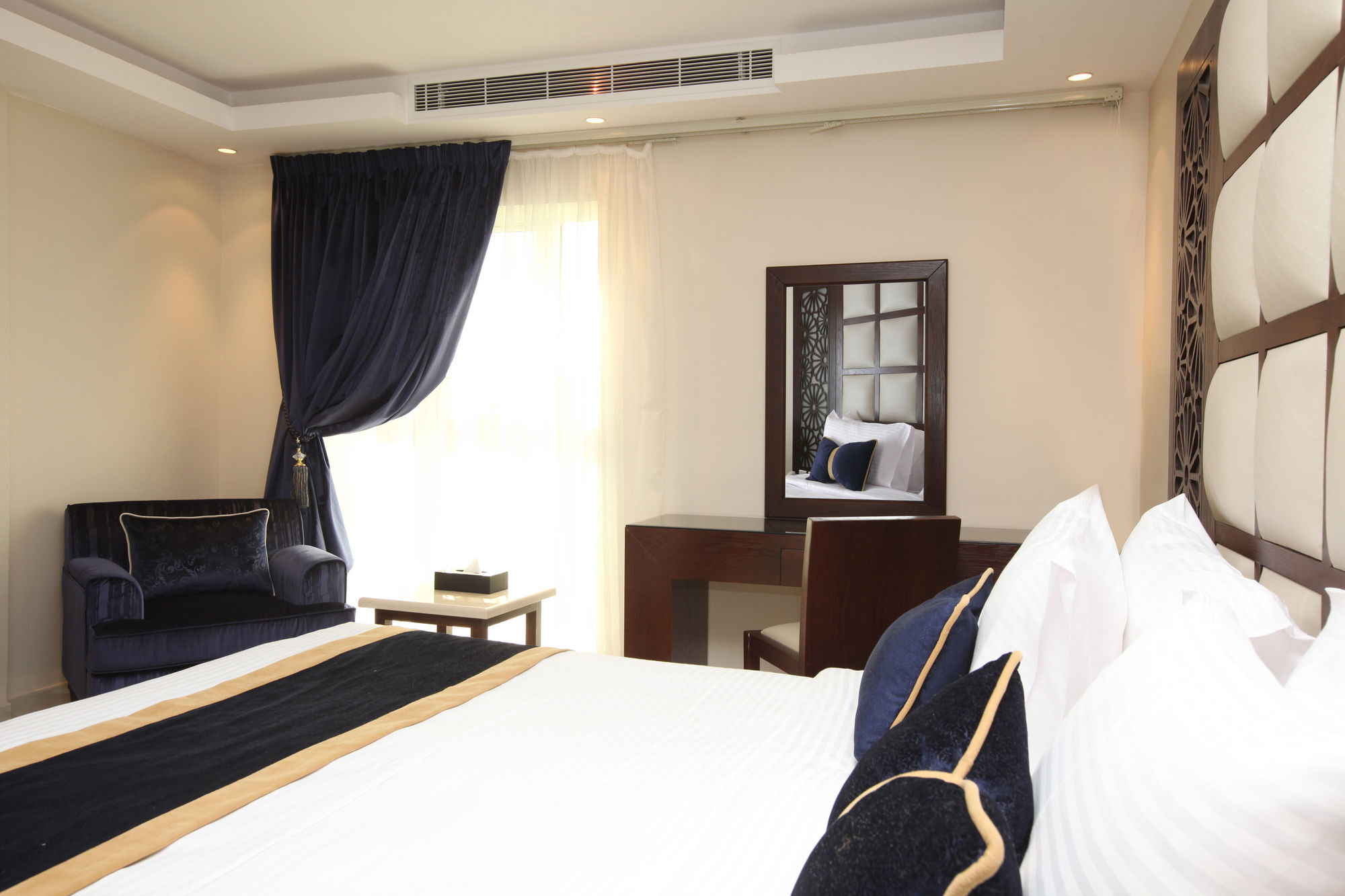 Al Muhaidb Al Olaya Suites Ar Riyad Esterno foto