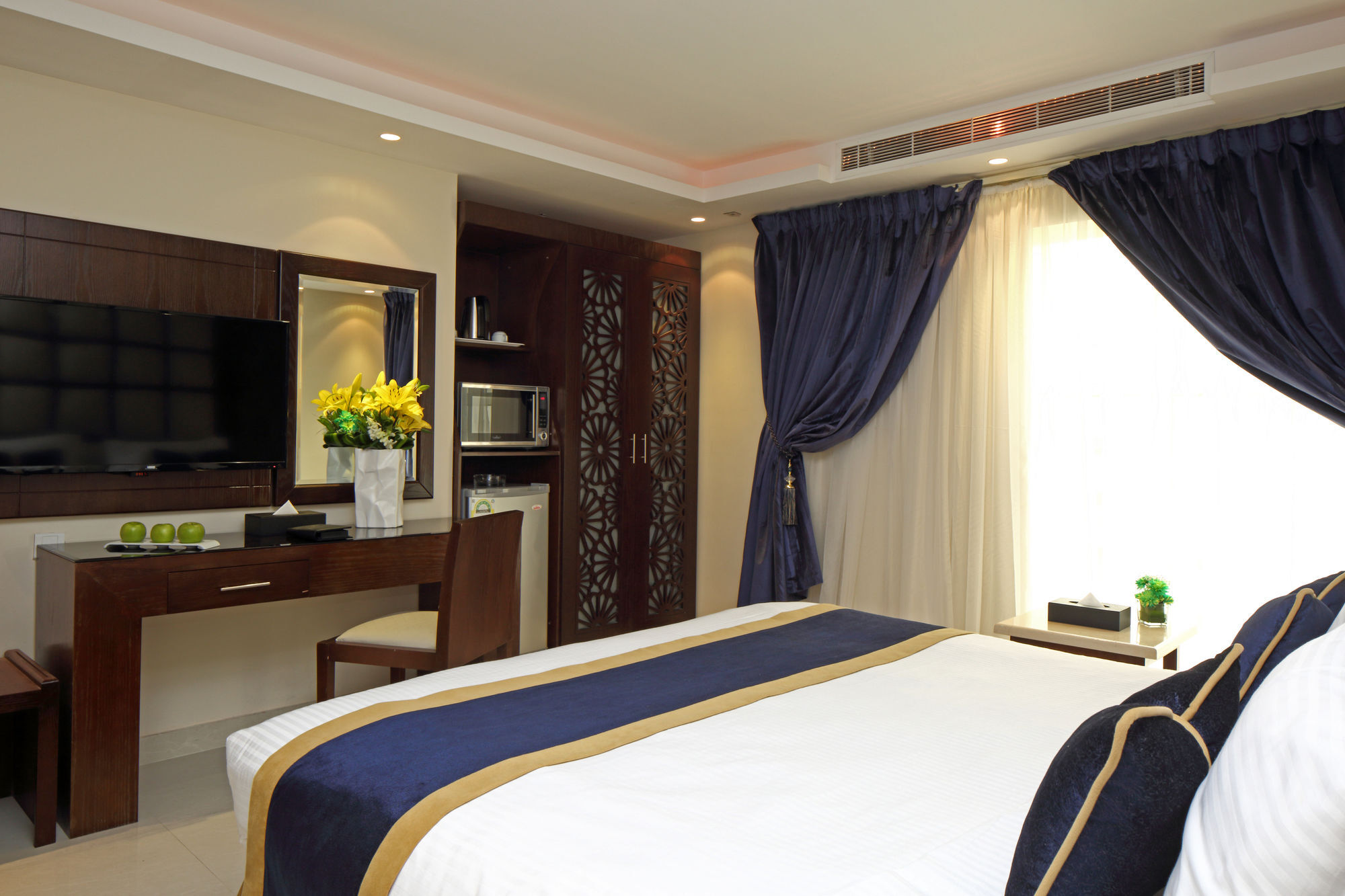 Al Muhaidb Al Olaya Suites Ar Riyad Esterno foto