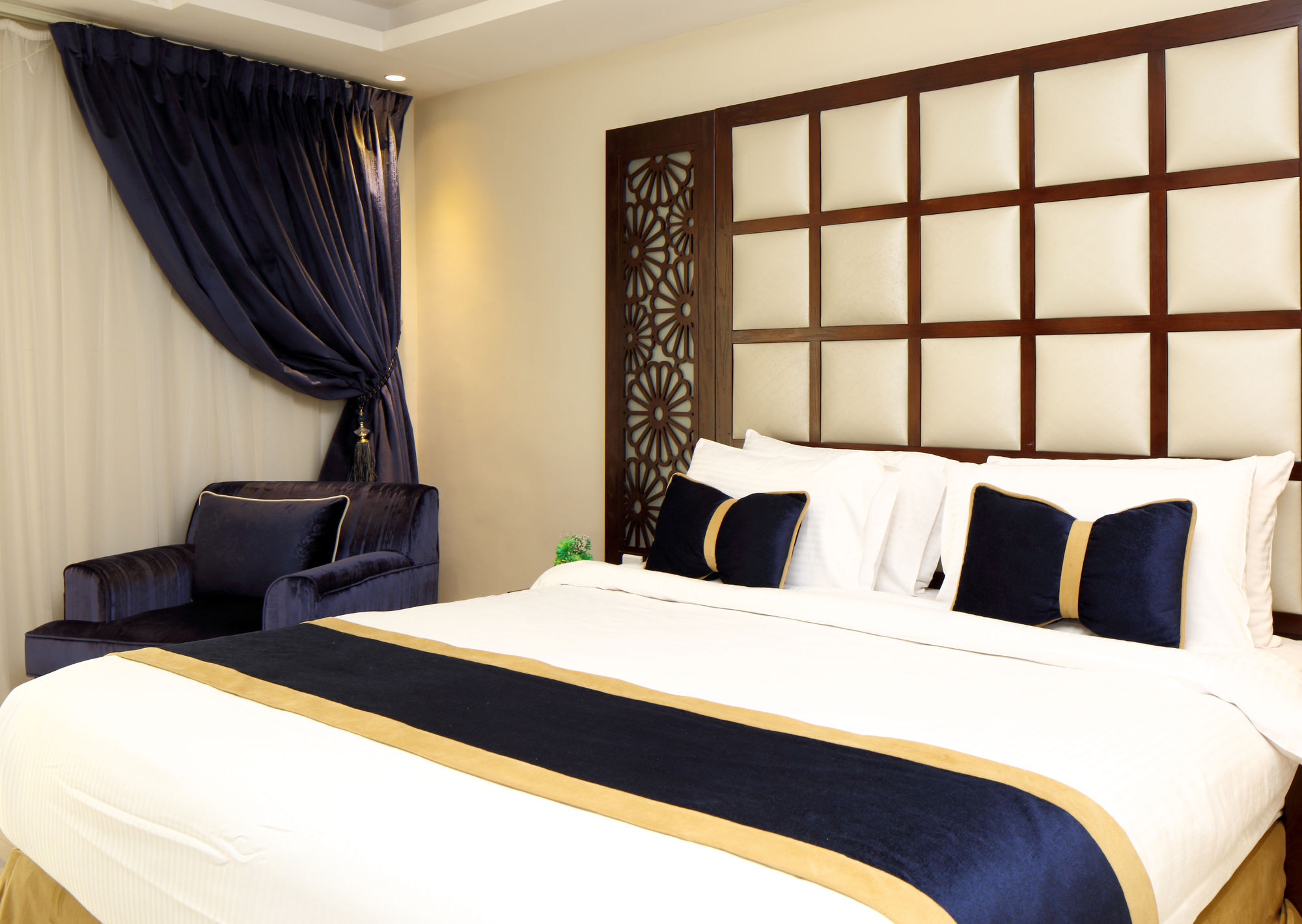 Al Muhaidb Al Olaya Suites Ar Riyad Esterno foto